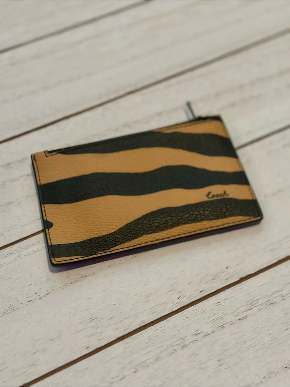 COACH Zip Card Case With Tiger Print • Credit Card Holder
